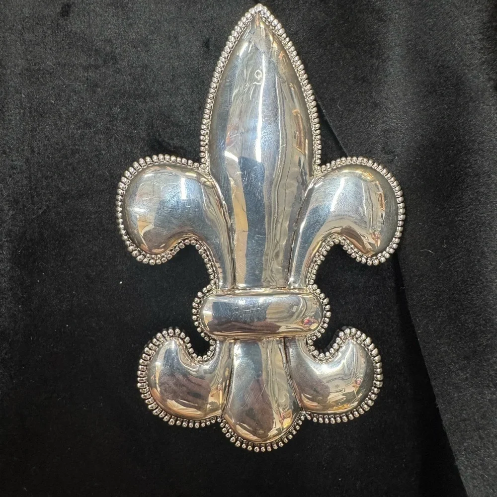 India Boutique elegant silver